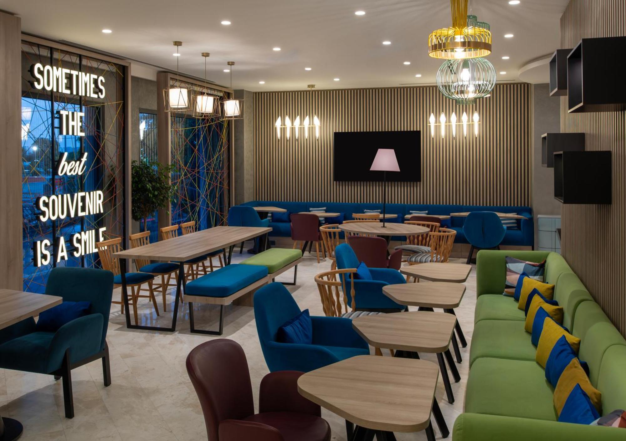 Hampton By Hilton Istanbul Merter Ngoại thất bức ảnh