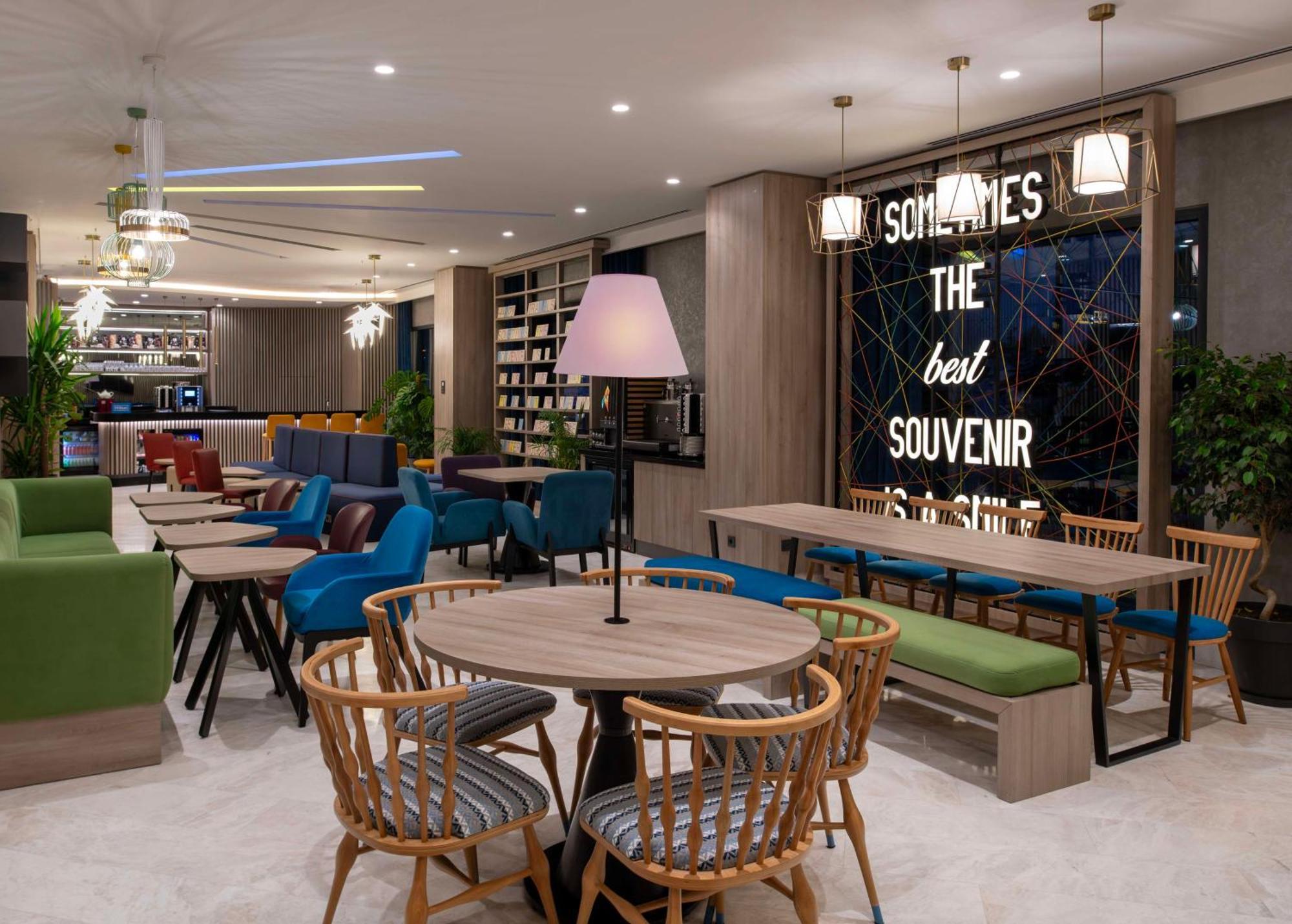 Hampton By Hilton Istanbul Merter Ngoại thất bức ảnh